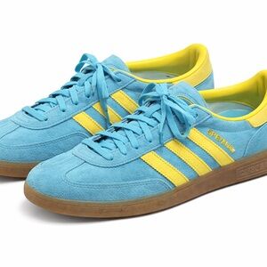 NWT adidas Spezial Low-Top Sneakers in Light Blue and Yellow